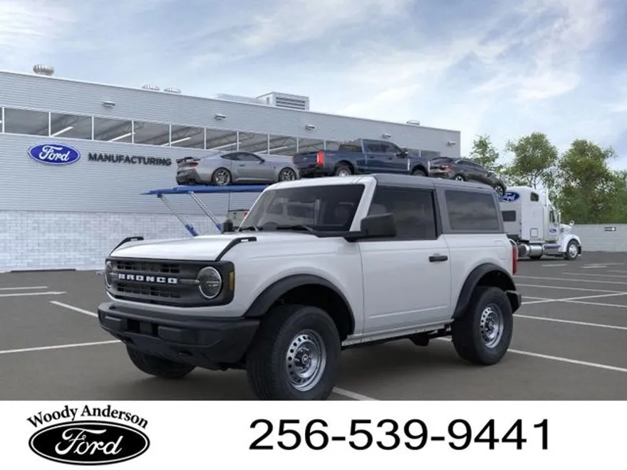 2025 Ford Bronco Base photo 1