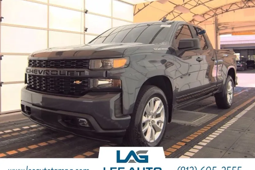 2019 Chevrolet Silverado 1500 Custom photo 1