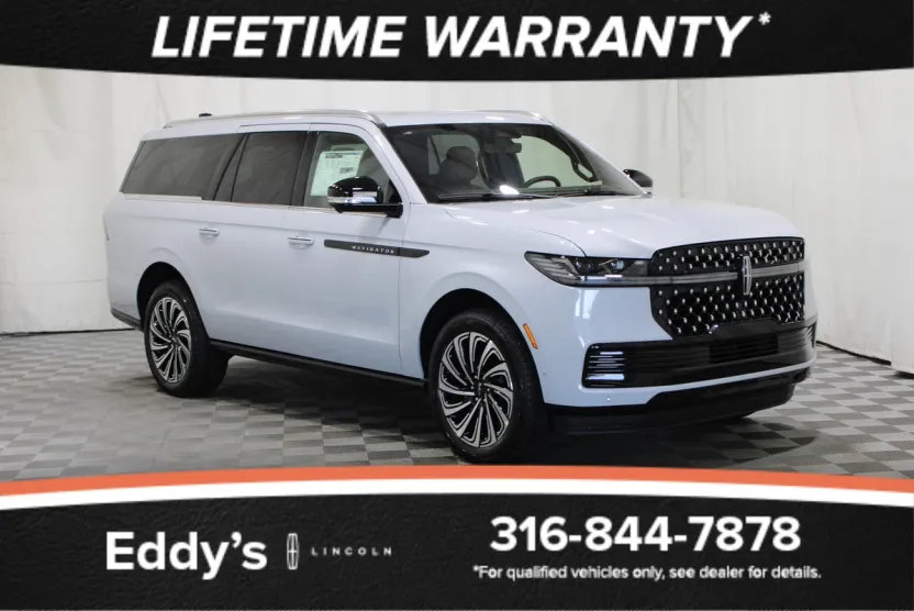 2025 Lincoln Navigator Black Label photo 1