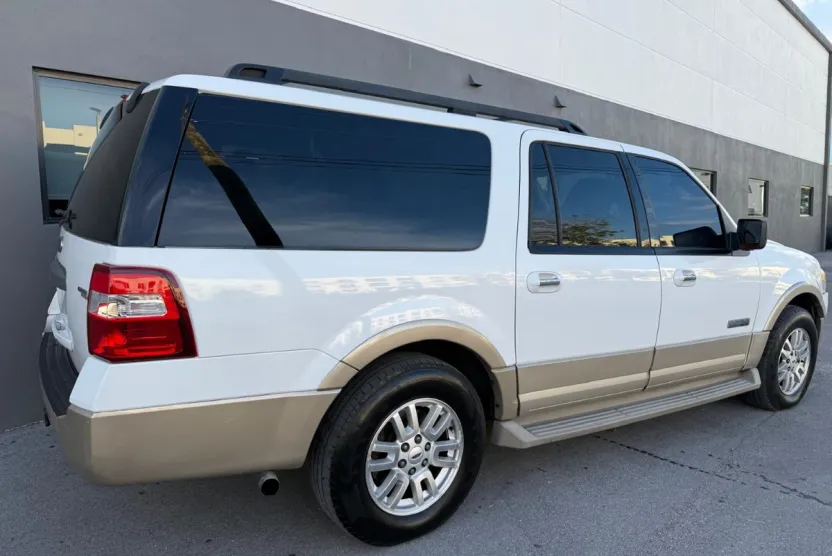 2007 Ford Expedition EL Eddie Bauer photo 1
