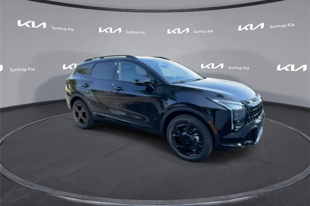 2026 Kia Sportage X-Line photo 1