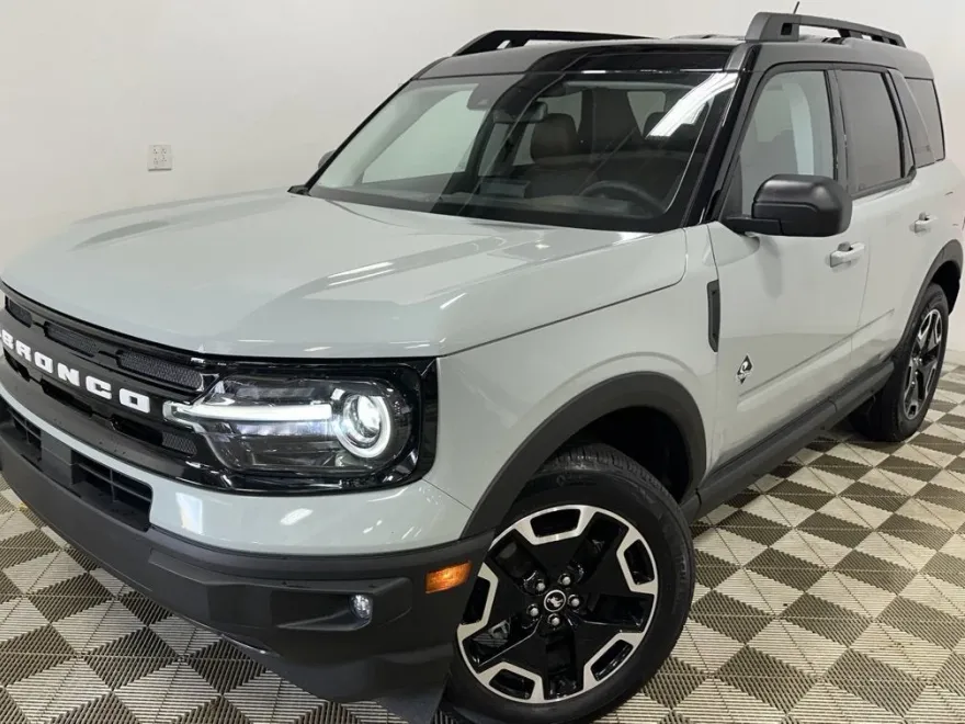2024 Ford Bronco Sport Outer Banks photo 1