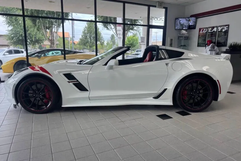 2019 Chevrolet Corvette Grand Sport Coupe 2LT photo 1