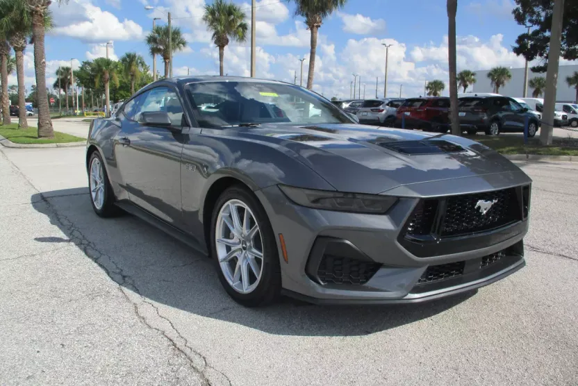 2025 Ford Mustang GT Premium photo 1