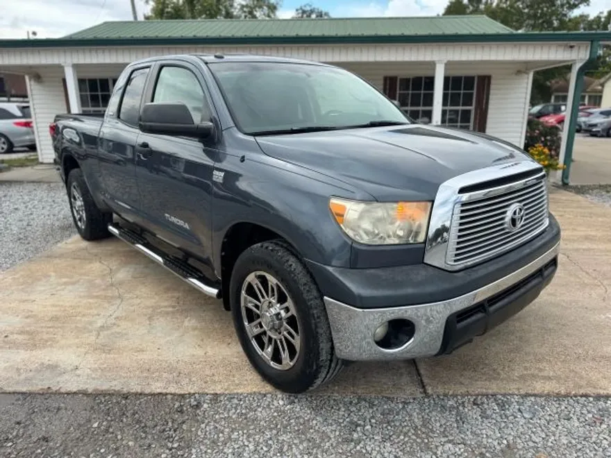 2010 Toyota Tundra SR5 photo 1
