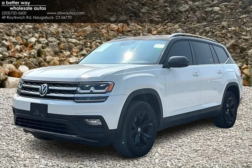 2018 Volkswagen Atlas V6 SE photo 1