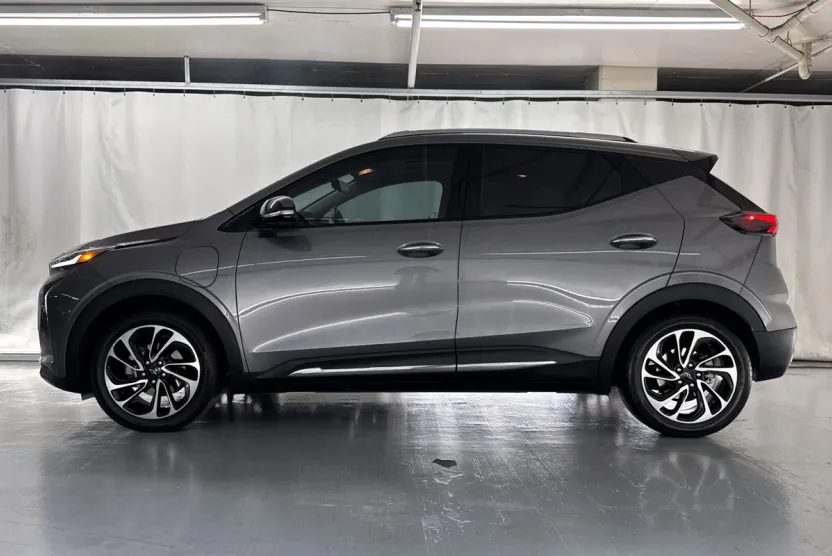 2023 Chevrolet Bolt EUV Premier photo 1