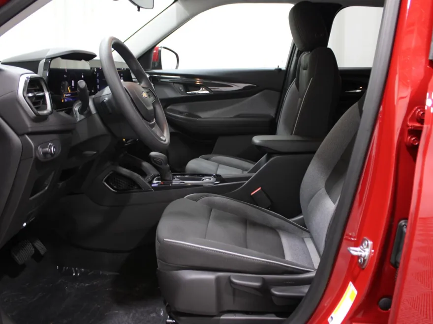 2026 Chevrolet Trailblazer LT photo 1