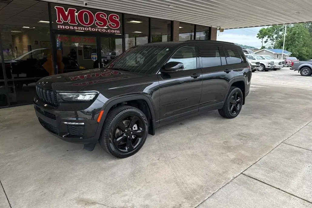 2024 Jeep Grand Cherokee Limited photo 1