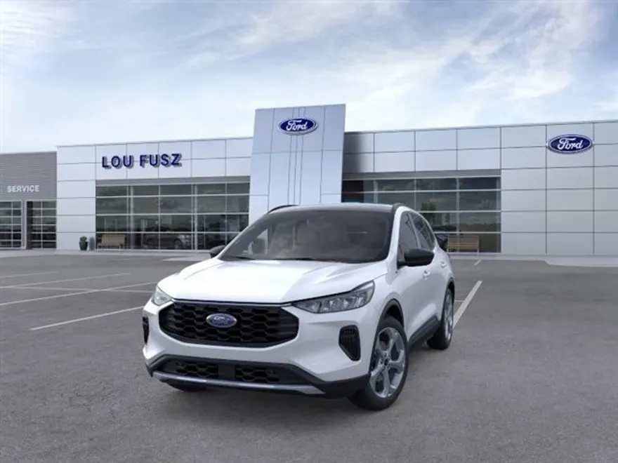 2025 Ford Escape ST-Line photo 1