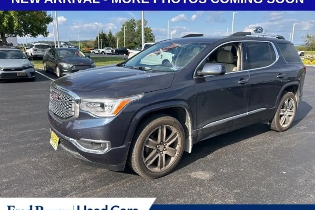 2019 Gmc Acadia Denali photo 1