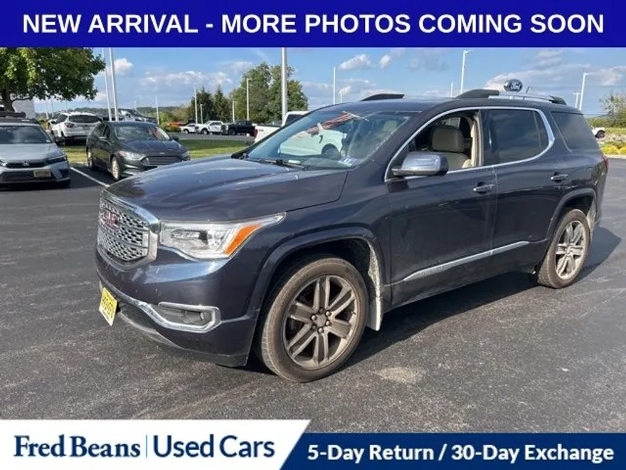 2019 Gmc Acadia Denali photo 1