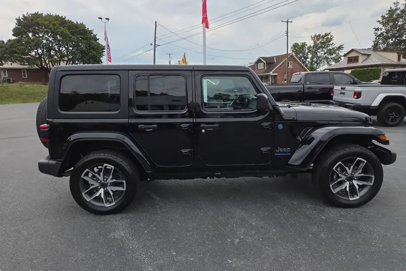 2024 Jeep Wrangler 4xe Sport S photo 1
