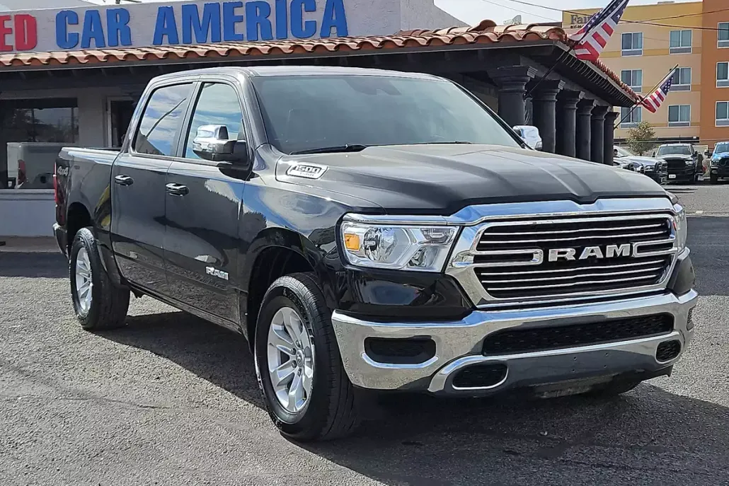 2024 Ram 1500 Laramie photo 1