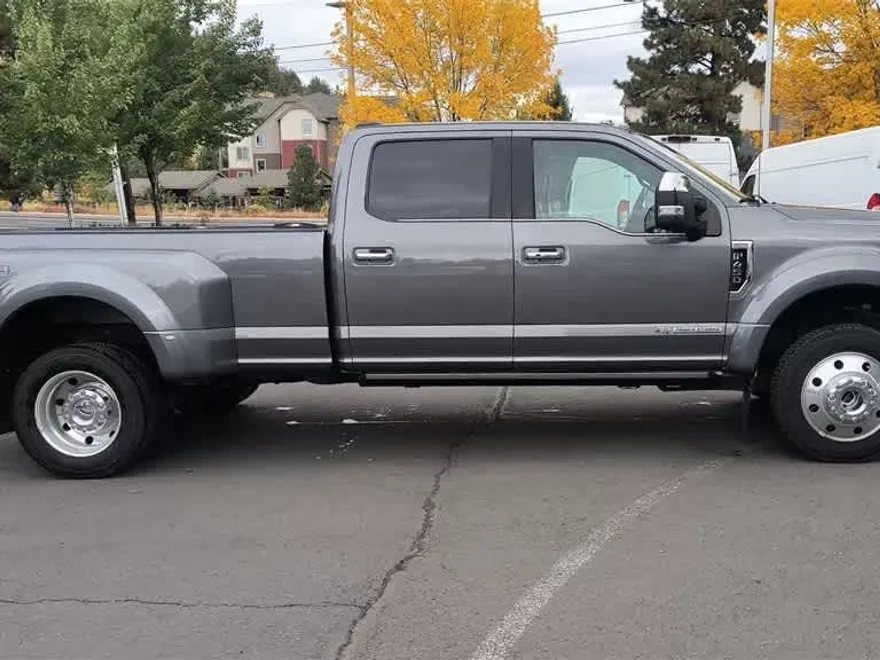 2021 Ford F-450 Platinum photo 1