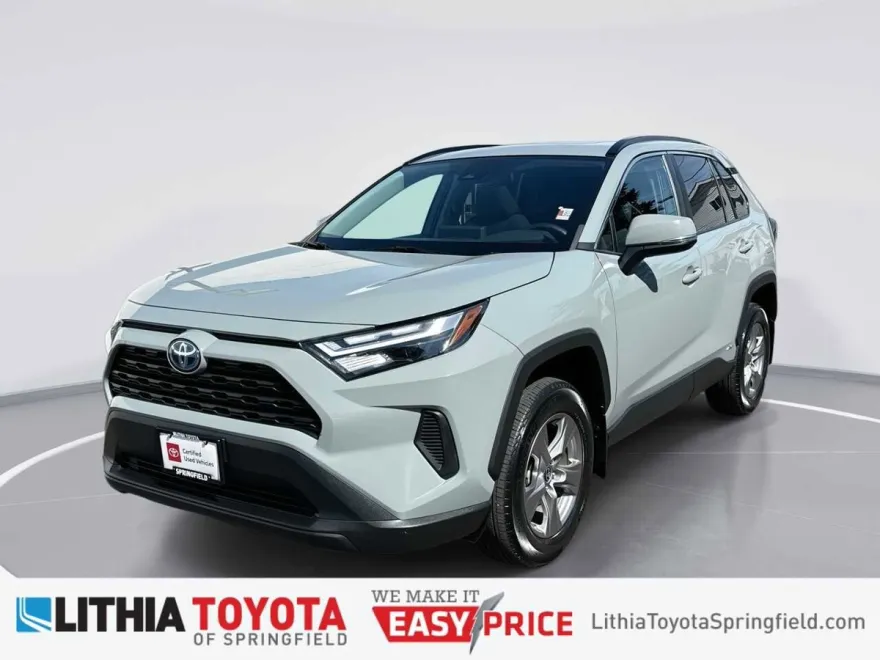 2022 Toyota RAV4 Hybrid XLE photo 1