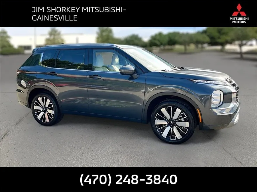 2025 Mitsubishi Outlander SEL photo 1