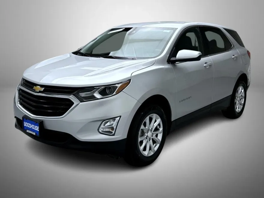 2020 Chevrolet Equinox LT photo 1