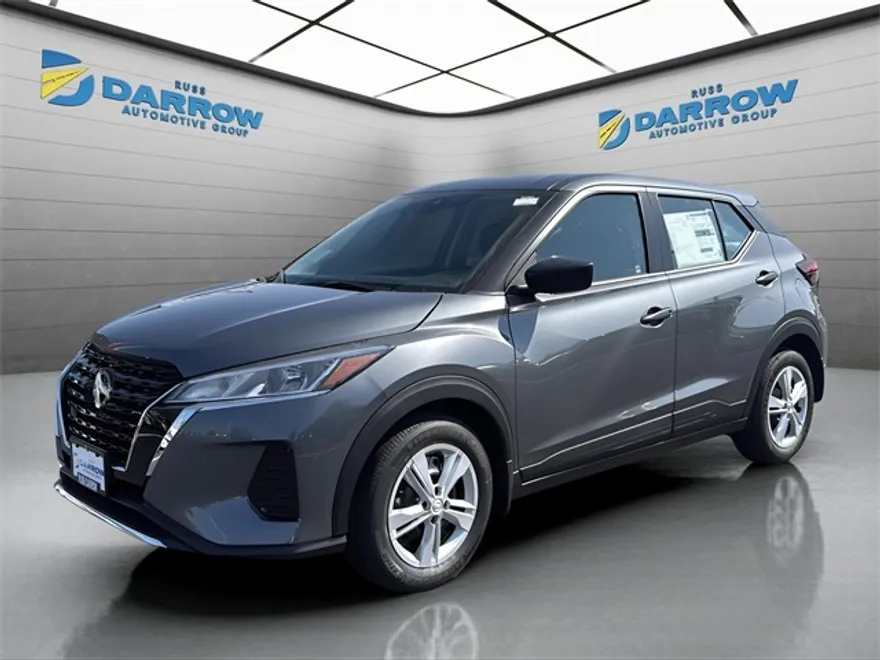 2025 Nissan Kicks Play S photo 1