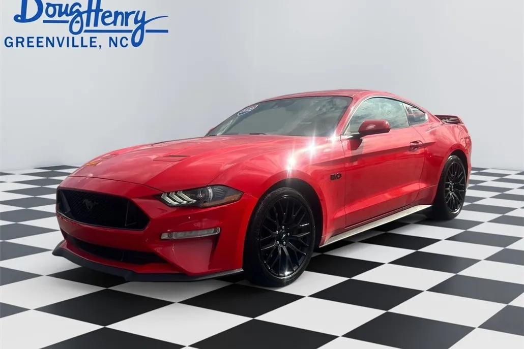 2022 Ford Mustang GT photo 1