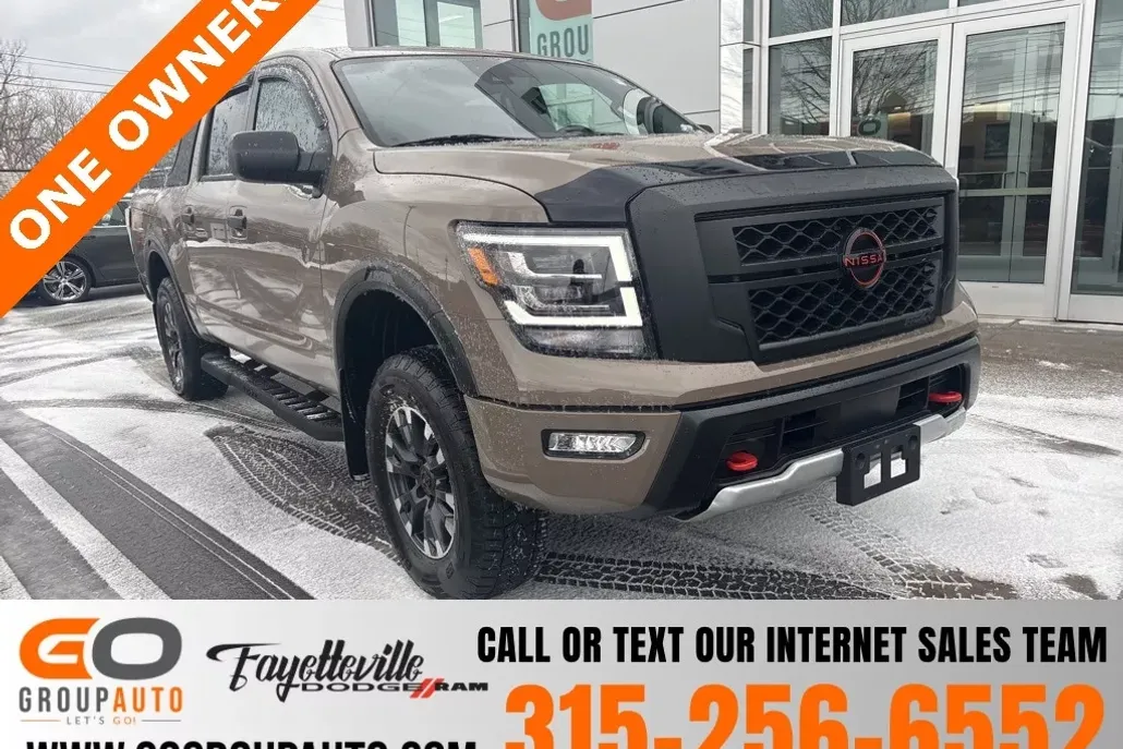 2024 Nissan Titan PRO-4X photo 1
