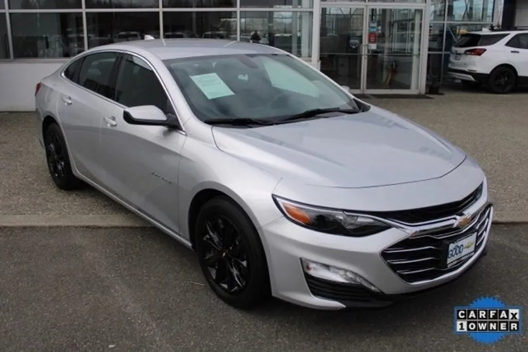 2022 Chevrolet Malibu photo 1