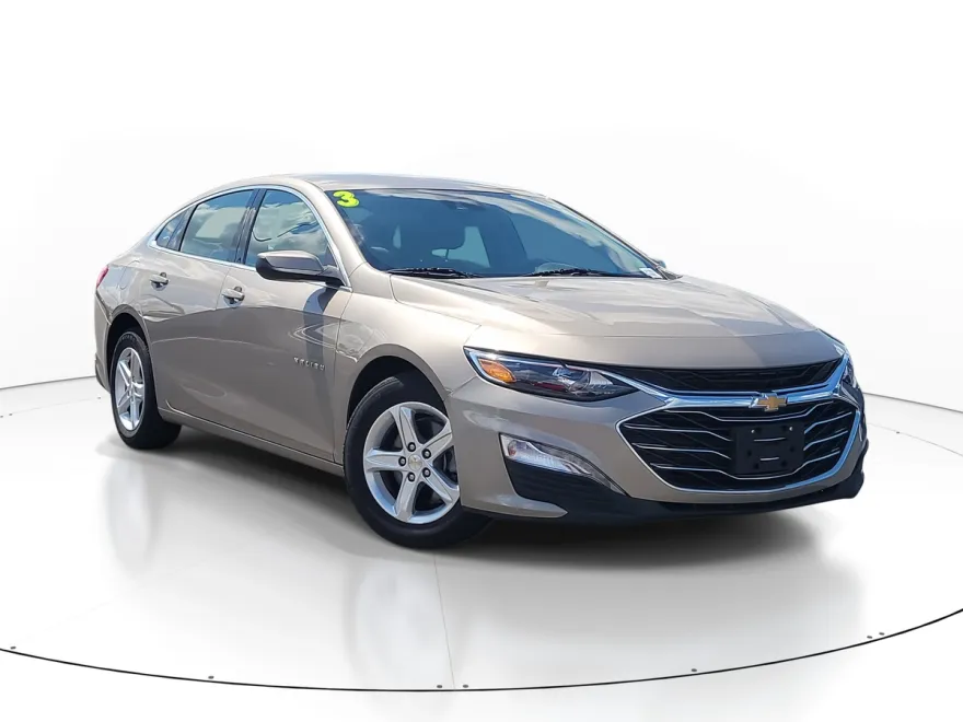 2023 Chevrolet Malibu 1LT photo 1