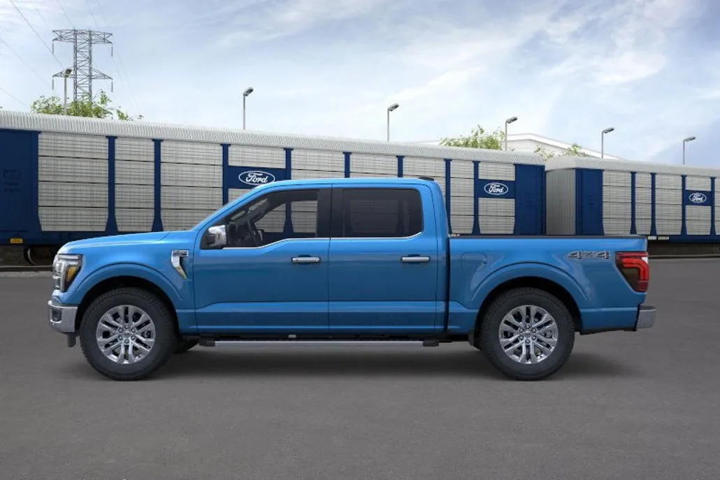2025 Ford F-150 Lariat photo 1