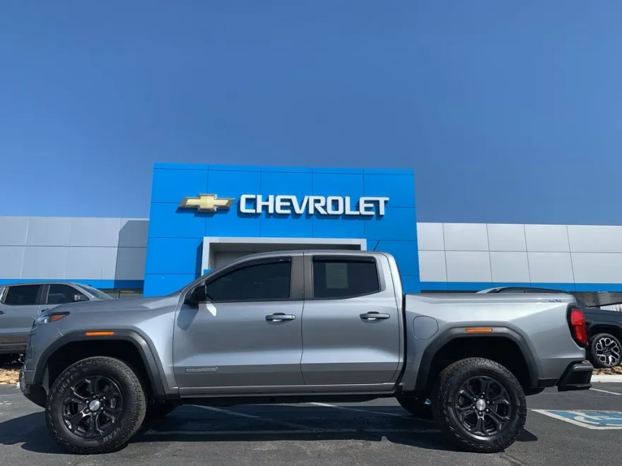 2024 Gmc Canyon Elevation photo 1