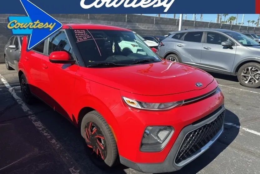 2020 Kia Soul LX photo 1