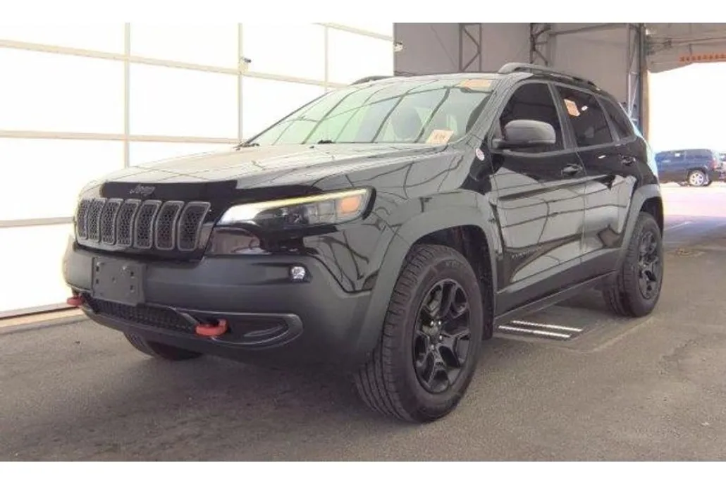 2019 Jeep Cherokee Trailhawk photo 1