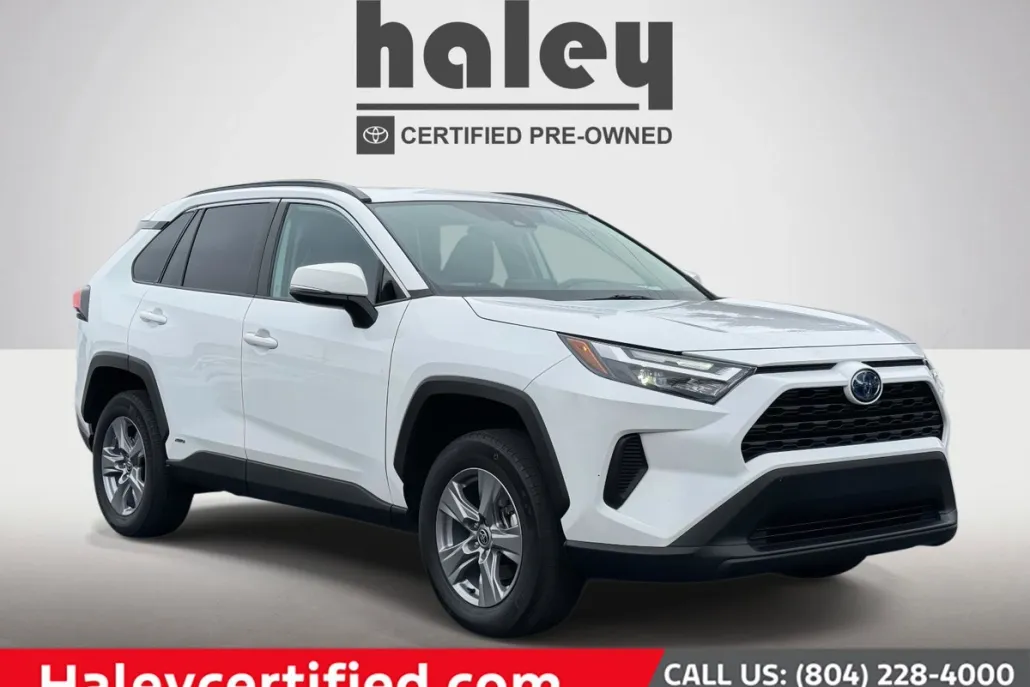 2022 Toyota RAV4 Hybrid XLE photo 1
