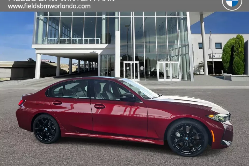 2025 Bmw 330i Sedan photo 1