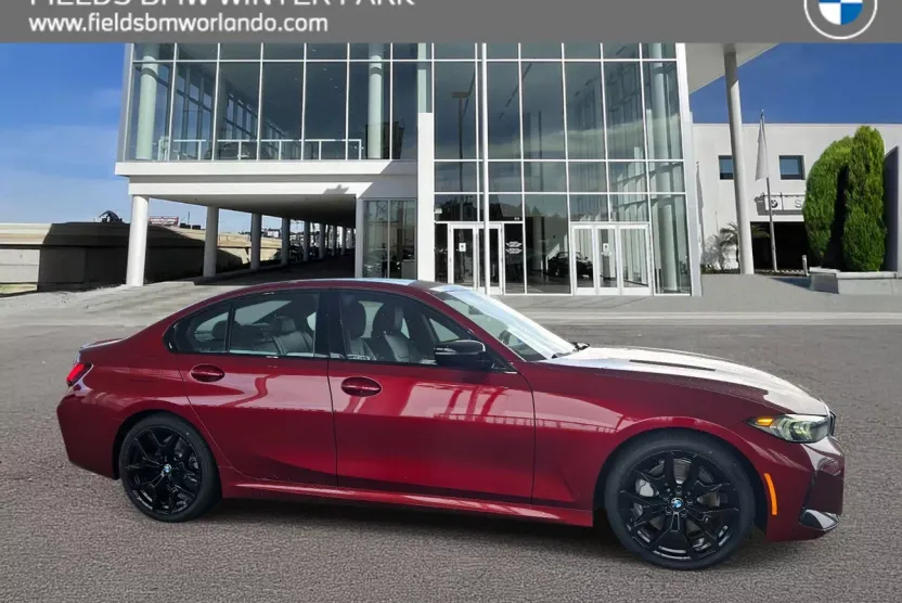 2025 Bmw 330i Sedan photo 1