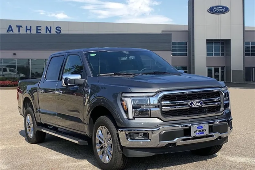 2025 Ford F-150 Lariat photo 1