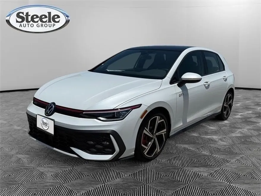 2025 Volkswagen Golf GTI SE photo 1