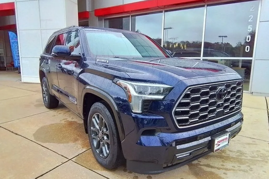 2026 Toyota Sequoia Platinum photo 1