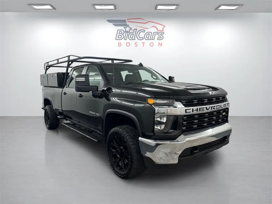 2022 Chevrolet Silverado 2500HD LT photo 1