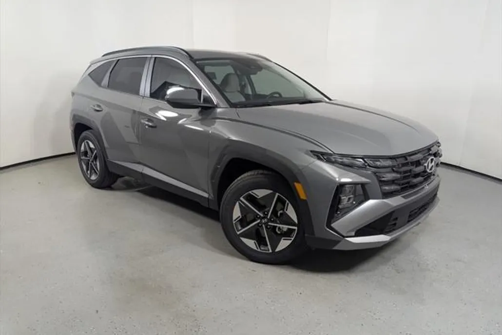 2025 Hyundai Tucson SEL photo 1