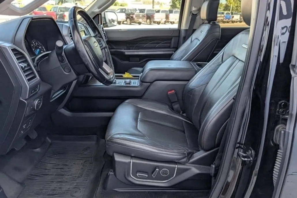 2018 Ford Expedition Platinum photo 1