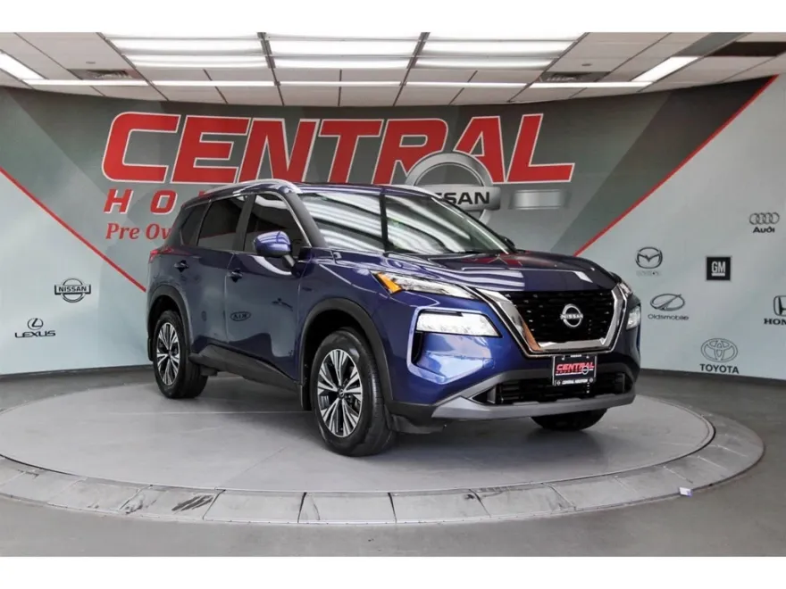 2023 Nissan Rogue SV photo 1