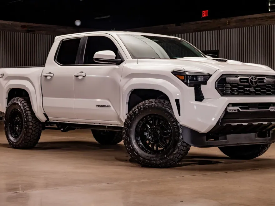 2025 Toyota Tacoma TRD Sport 4x4 Double Cab photo 1