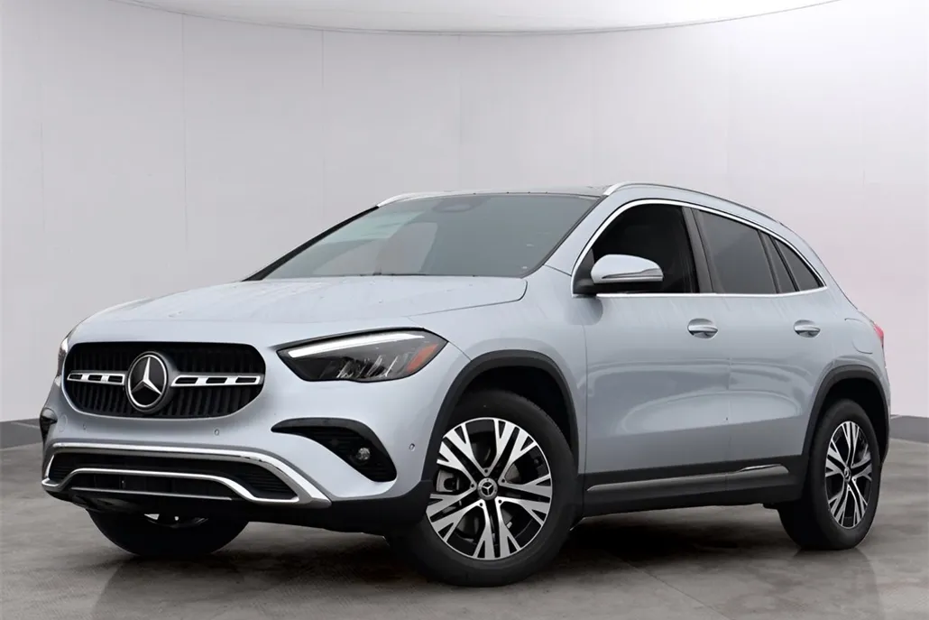 2025 Mercedes Benz GLA 250 4MATIC photo 1