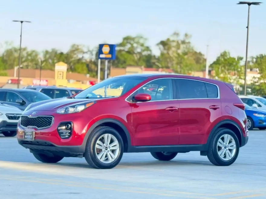 2017 Kia Sportage LX photo 1