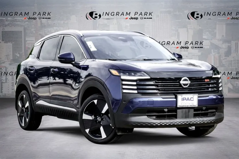 2025 Nissan Kicks SR photo 1