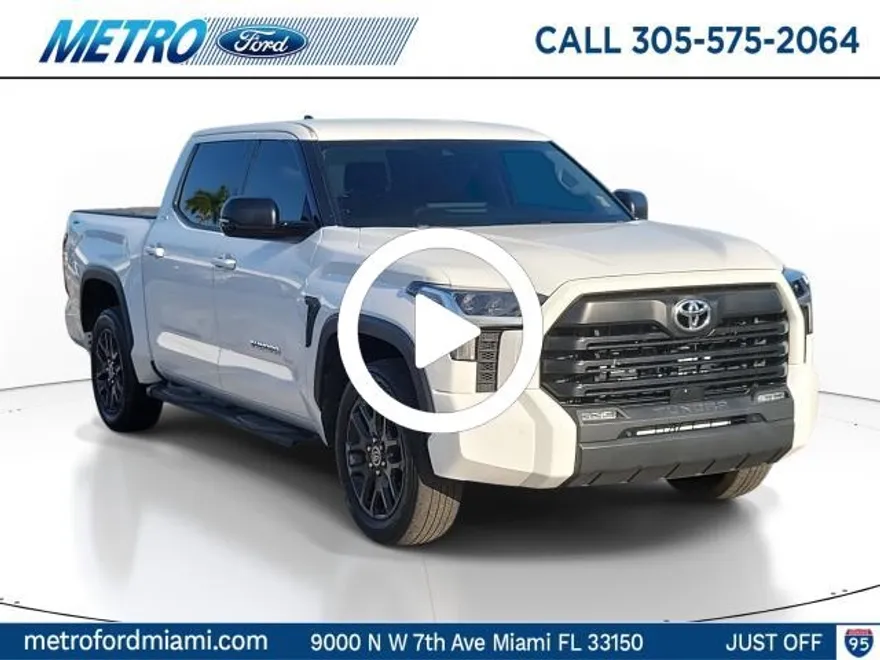 2023 Toyota Tundra SR5 photo 1