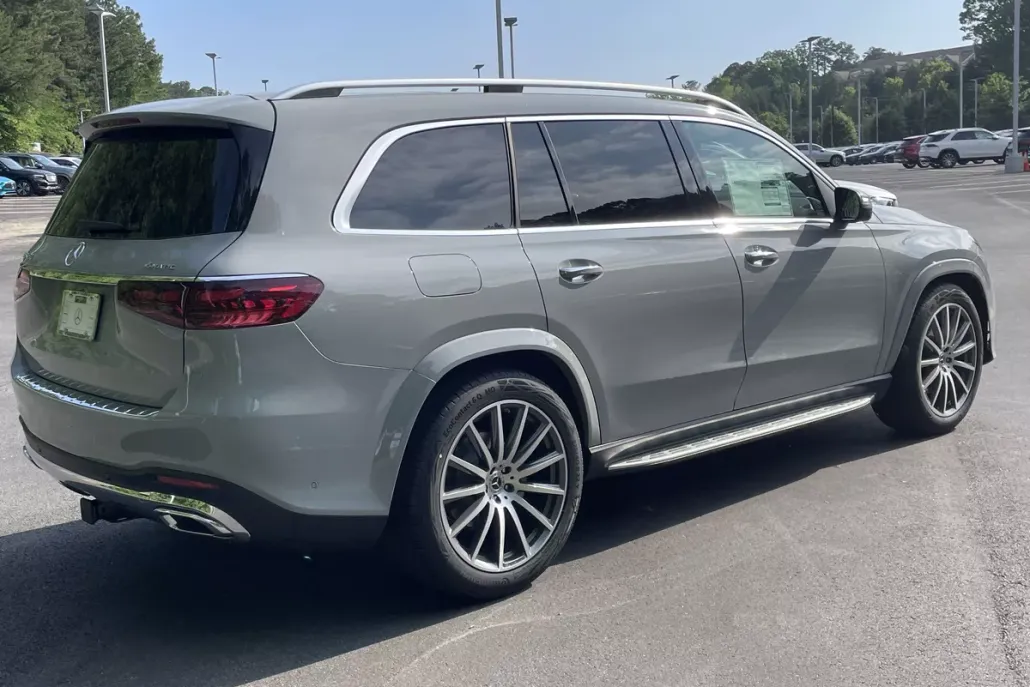 2025 Mercedes Benz GLS 450 4MATIC photo 1