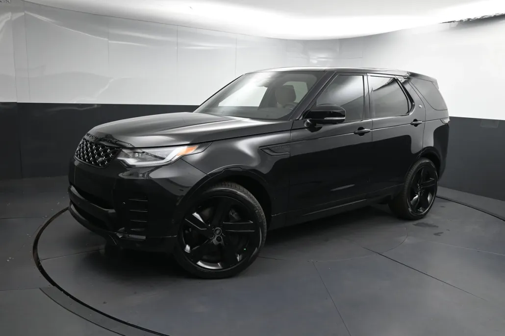 2025 Land Rover Discovery SE photo 1