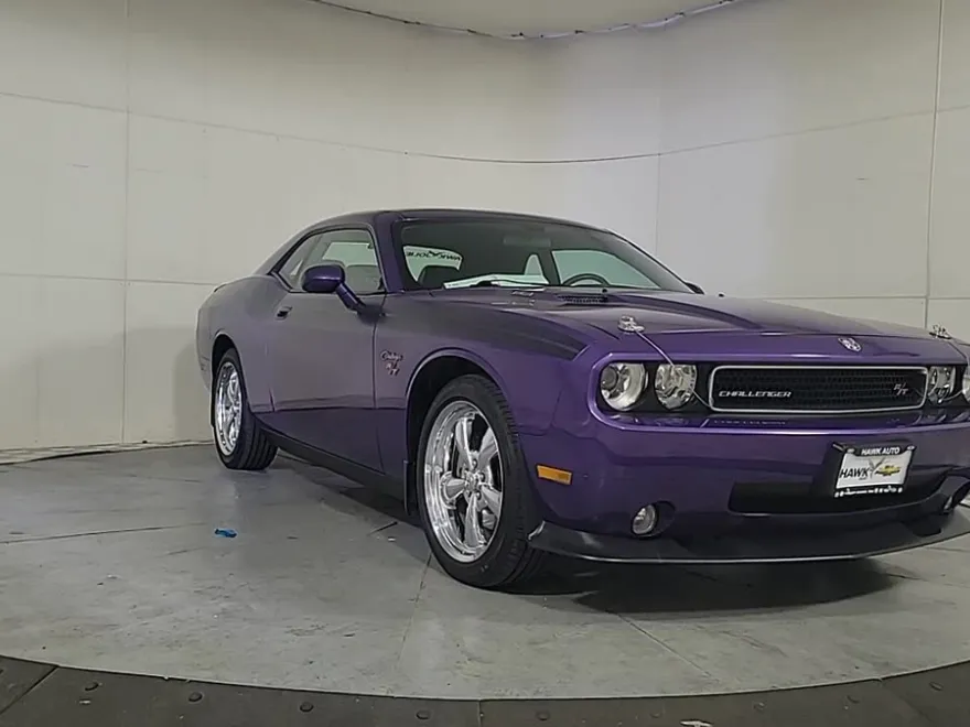 2010 Dodge Challenger R/T photo 1