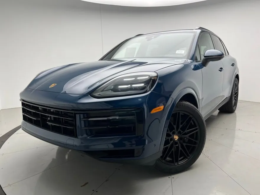 2025 Porsche Cayenne photo 1